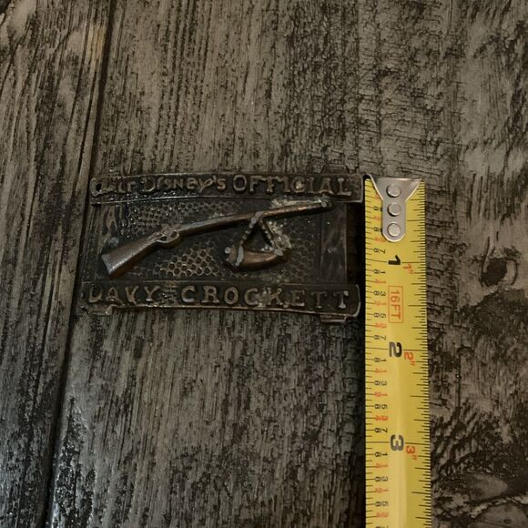 Vintage WALT DISNEY'S OFFICIAL DAVY CROCKETT BOY'S BRASS Belt Buckle - Picture 3 of 6